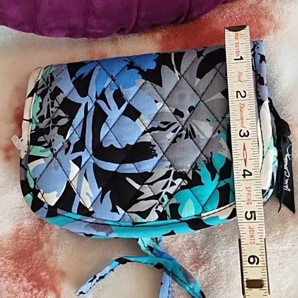 Vera Bradley beautiful nwot